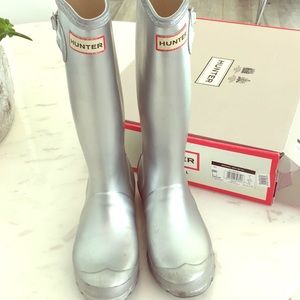Hunter Tall Kids Rain Boot in Silver